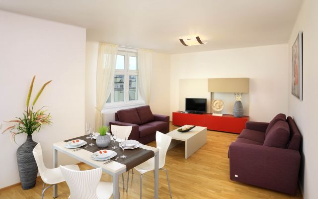 DELUXE 3-ZIMMERN APARTMENT MIT TERRASSE (4-6 PAX)