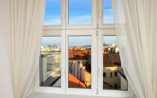 DELUXE 3-ZIMMERN APARTMENT MIT TERRASSE (4-6 PAX)